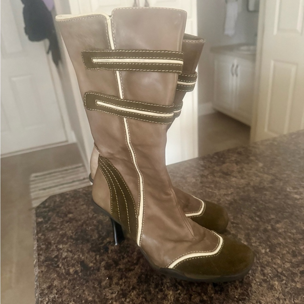 Vintage Skechers Olive Women's Boots size 8.5